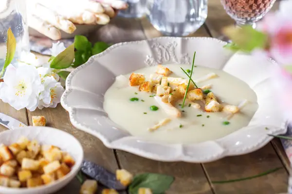 Preisgekrönte Suppen & Hubrig Volkskunst